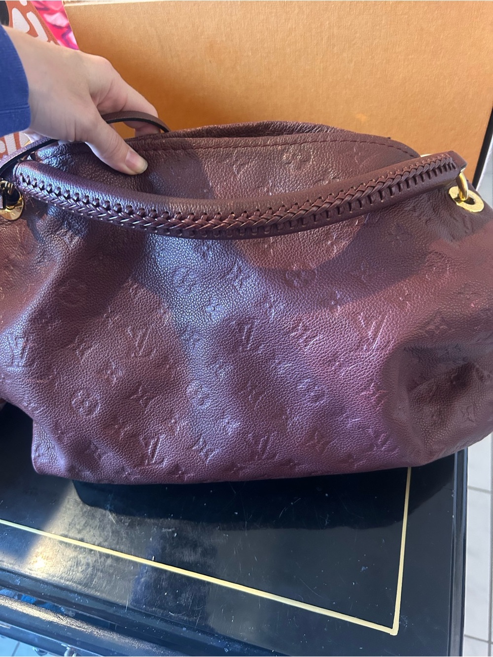 Louis Vuitton artsy Empreinte Burgundy Leather Shoulder Bag